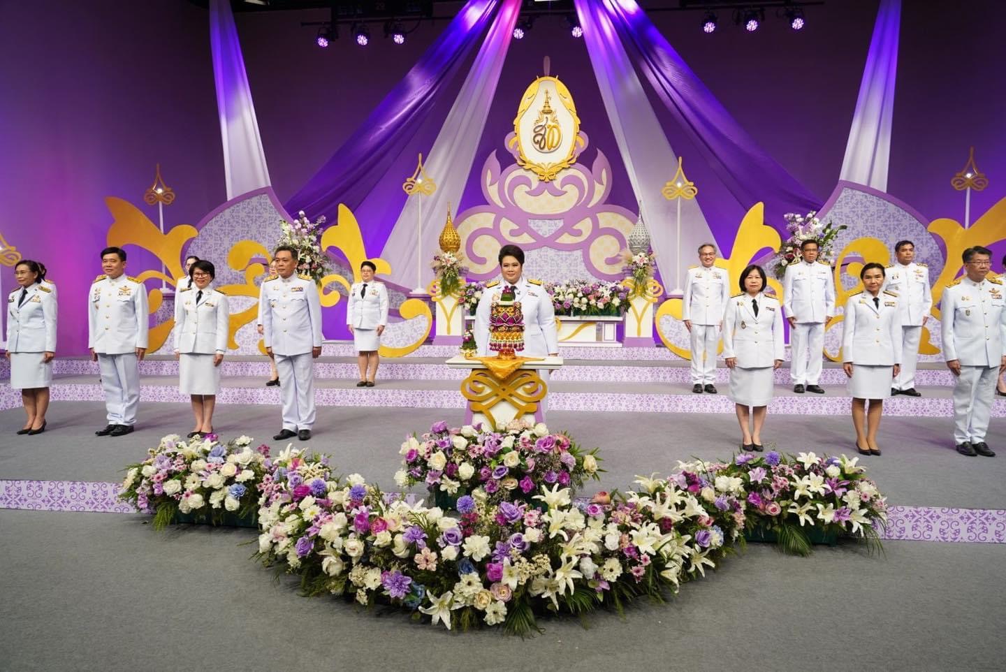 TINT visits covid hospital center